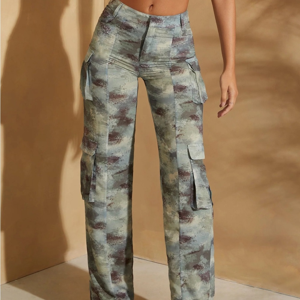 Tall High Waist Camo Cargo Trousers in Khaki Print